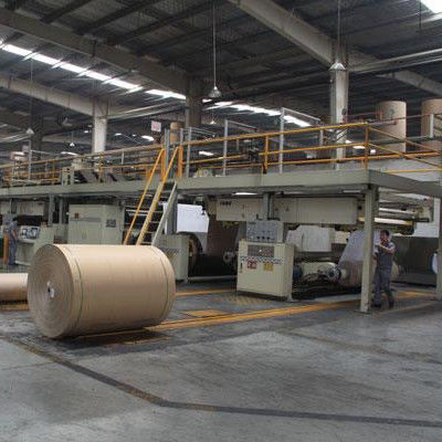5 Ply Macchina di cartone ondulato a flauto completamente automatica per scatole di cartone ondulato