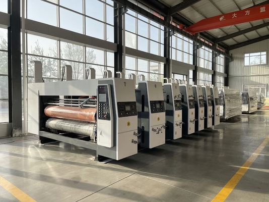 180000 KG Corrugatore automatico ad alta velocità Flexo Stampa a quattro colori Diecutter Shacker