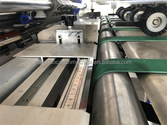 Macchine automatiche per il taglio e la creatura di cartoni a stampo piatto per l'industria degli imballaggi