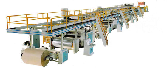 Cartoni Tipo di imballaggio Cartone ondulato attrezzature di produzione 3/5/7 strato linea di produzione