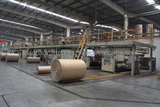 Cartoni Tipo di imballaggio Cartone ondulato attrezzature di produzione 3/5/7 strato linea di produzione