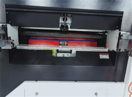 Macchina per il taglio del cartone di carta/macchina per il taglio del cartone di cartone per il taglio a stampo 1500 con grado automatico