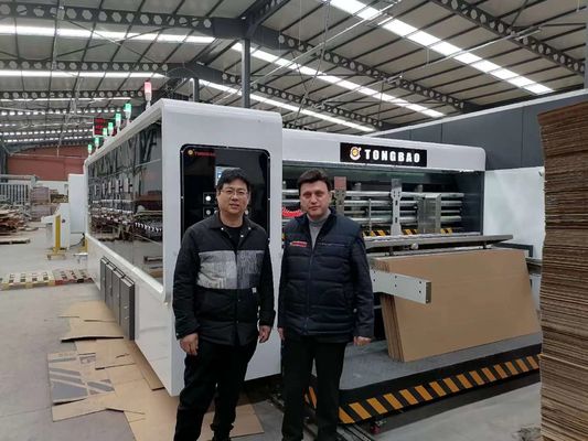 1200 mm Stampa flessibile automatica Stampatura a fessura, taglio a stampo, piegatura, collazione, strisce in linea