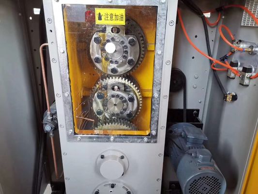 Controllo informatico per la macchina di taglio multiuso