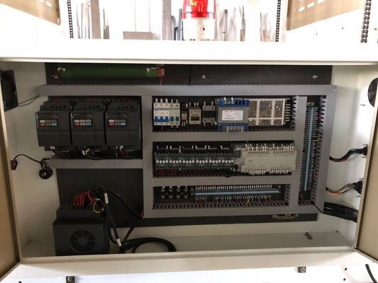 Macchina di laminazione a flauto automatico BZJ-1600 per laminazione ad alta velocità a flauto litho