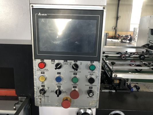 Aggiornate la vostra carta con la più avanzata macchina automatica di taglio a stampo