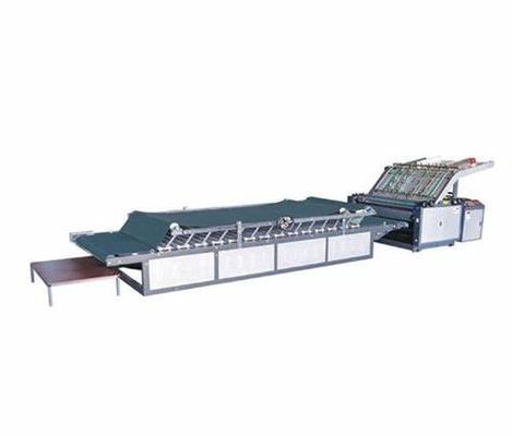 Macchina laminatrice a flauto semiautomatica per una facile integrazione nella linea di produzione