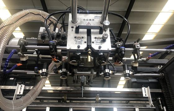 La macchina laminatrice automatica a flauto versatile da 400 mm per varie applicazioni