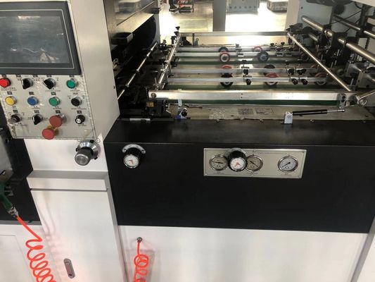 MY-1300 Macchina automatica per il taglio a stampo e per la creatura tipo manuale-automatico