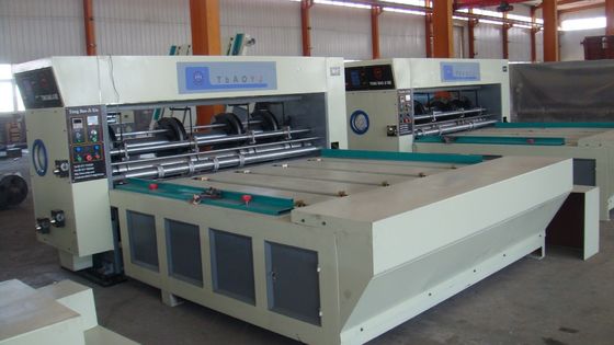 Macchina per la fabbricazione di scatole di cartone RS4