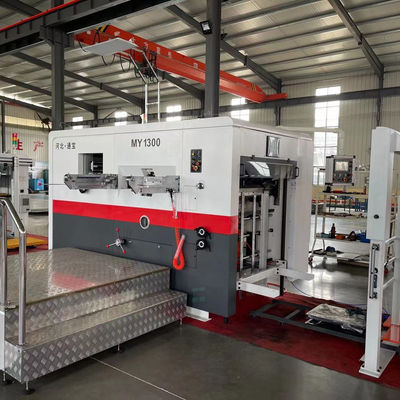 MY 1650 Semi-Auto Cutting and Creasing Machine Perfetto per le esigenze