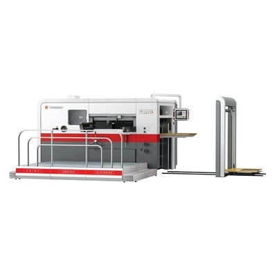 Macchine per il taglio a stampo semiautomatico e per la creatura di materiali diversi
