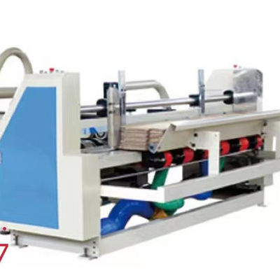 Macchine semiautomatiche per la collazione di cartoni ondulati