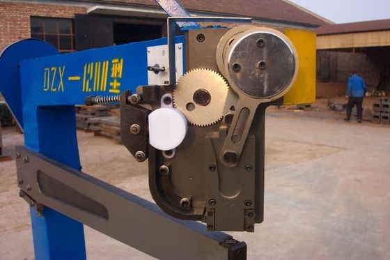 Semplifica il tuo processo di imballaggio con la macchina per l'aggraffatura delle scatole di cartone