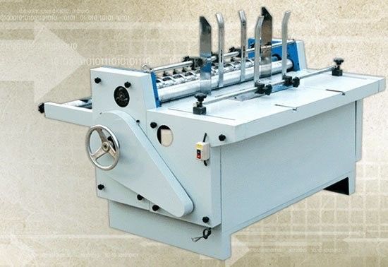 Macchina per la ripartizione delle partizioni in cartone ondulato con misure precise